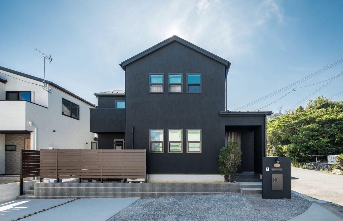 COOL BLACK COUNTER HOUSE